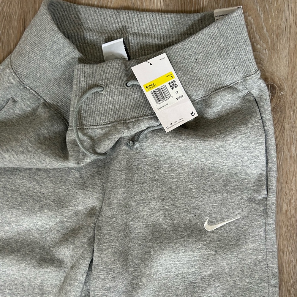 Women's Nike Heather Gray Wide leg Sweatpants Relaxed - Picture 4 of 5